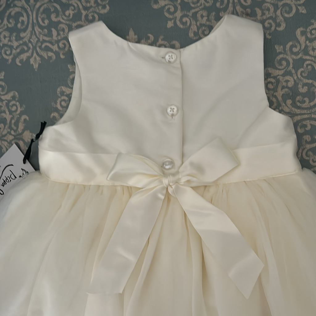 Nwot Pippa & Julie Ivory Tulle Flower Girl Dress — image 2 of 5